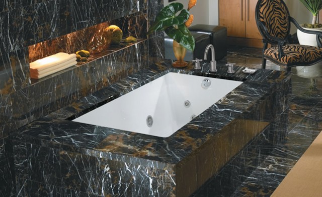 Jacuzzi luxury bathtubs