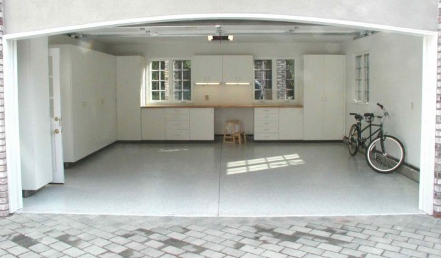 Custom Garage Cabinets & Design